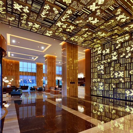 Hilton Garden Inn Chengdu Huayang Exterior foto